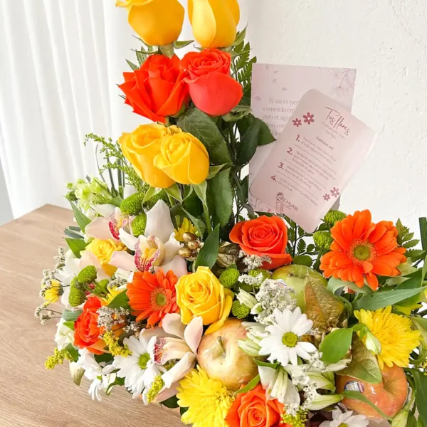 Arreglos florales para cumpleaños base madera diseño horizontal moderno sencillo