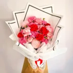charme d amour ramo buchon bouquet flores rosas rojas rosadas pompon arreglo floral floristeria hechizos amor bogota